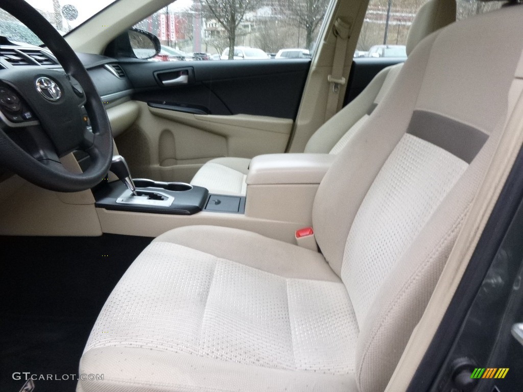 2013 Camry LE - Cypress Green Metallic / Ivory photo #5