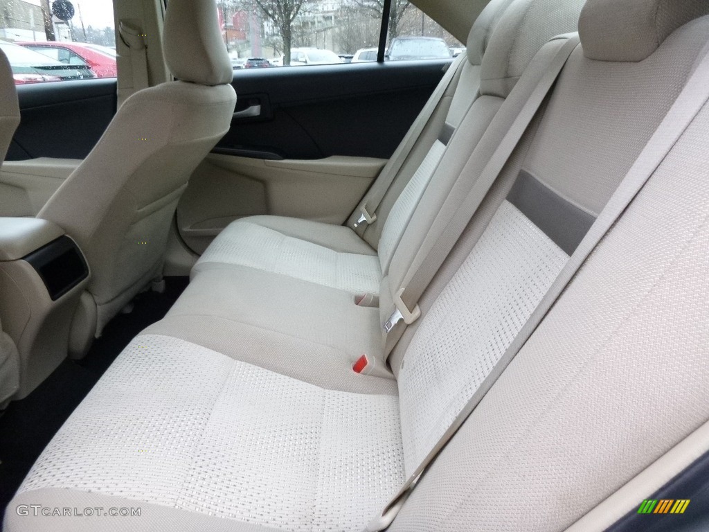 2013 Camry LE - Cypress Green Metallic / Ivory photo #6