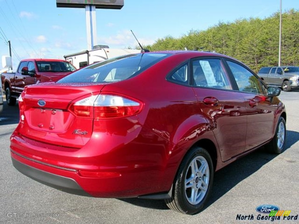 2017 Fiesta SE Sedan - Ruby Red / Medium Light Stone photo #5