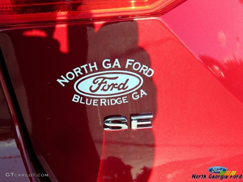 2017 Fiesta SE Sedan - Ruby Red / Medium Light Stone photo #37