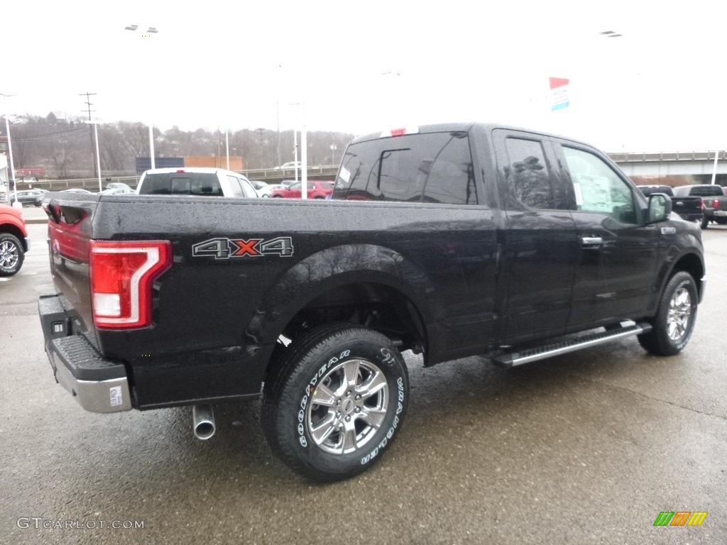 2017 F150 XLT SuperCab 4x4 - Shadow Black / Earth Gray photo #2