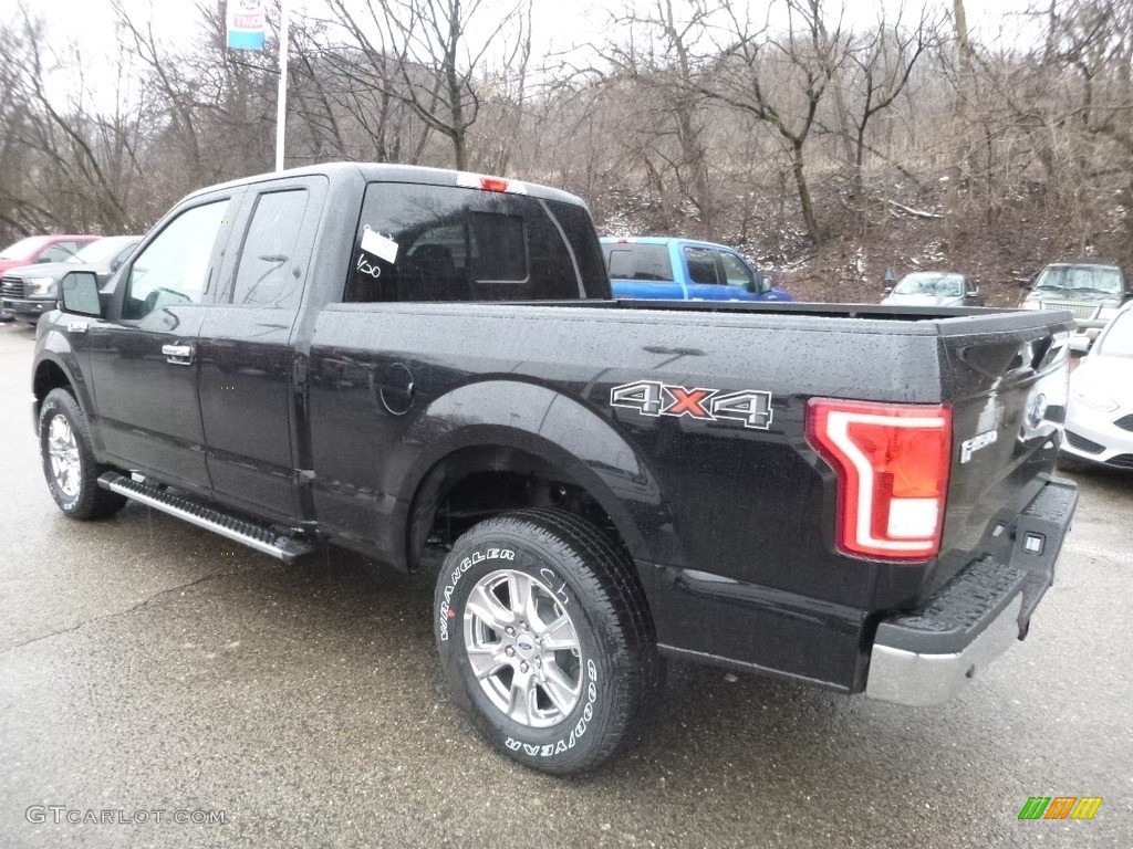 2017 F150 XLT SuperCab 4x4 - Shadow Black / Earth Gray photo #4