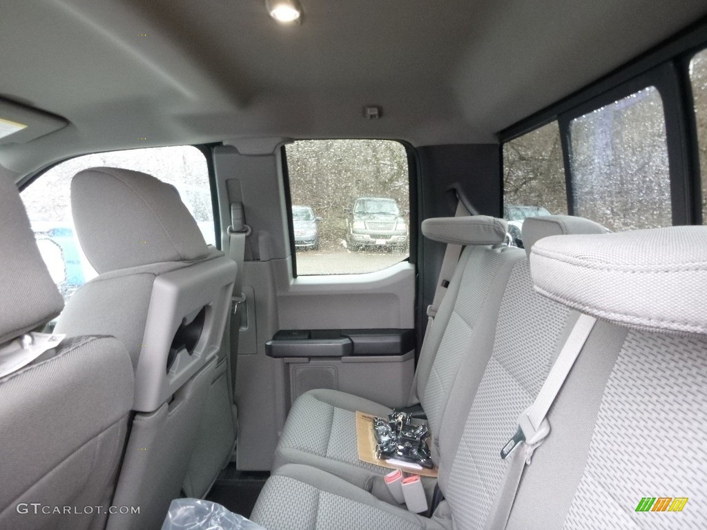 2017 F150 XLT SuperCab 4x4 - Shadow Black / Earth Gray photo #11
