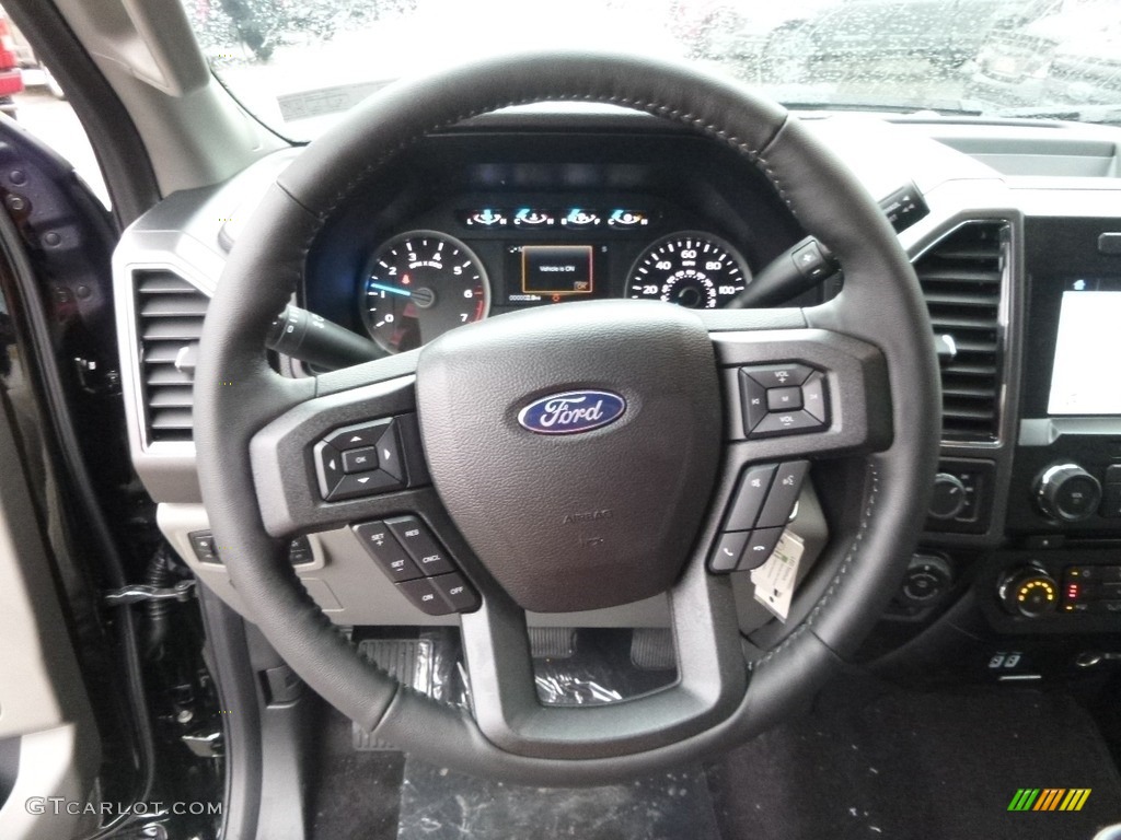 2017 F150 XLT SuperCab 4x4 - Shadow Black / Earth Gray photo #16