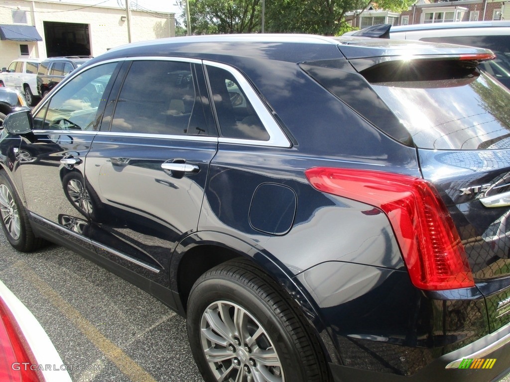 2017 XT5 Luxury AWD - Dark Adriatic Blue Metallic / Sahara Beige photo #5