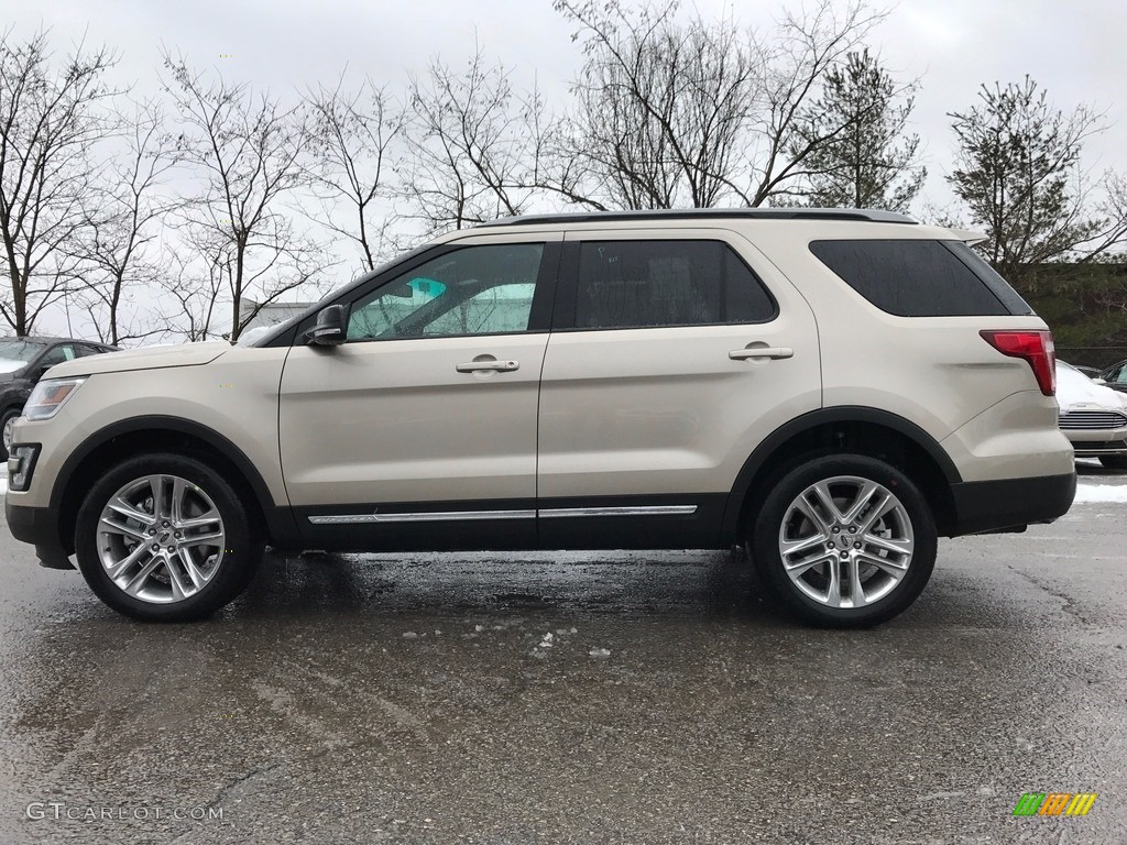 2017 Explorer XLT 4WD - White Platinum / Ebony Black photo #1