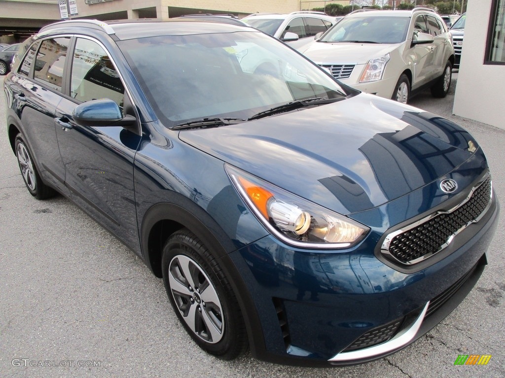 2017 Niro LX Hybrid - Deep Cerulean Blue / Charcoal photo #8