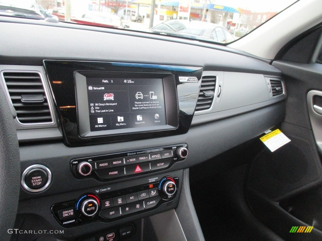 2017 Kia Niro LX Hybrid Dashboard Photos