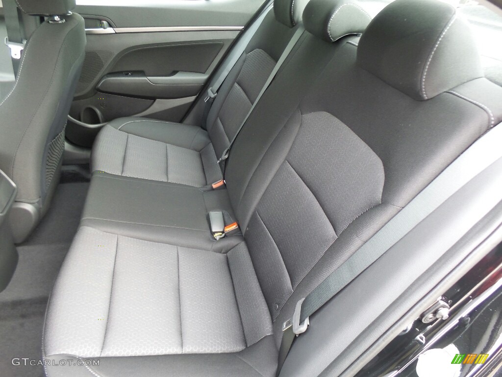 2017 Elantra Value Edition - Black / Black photo #11