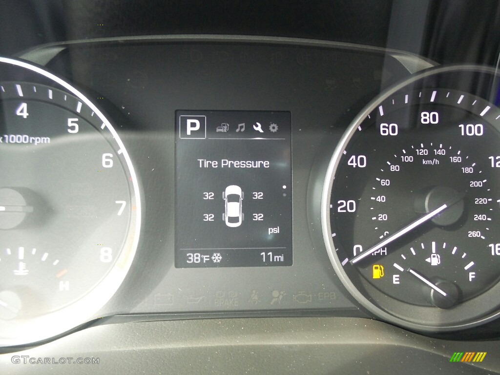 2017 Elantra Value Edition - Black / Black photo #21