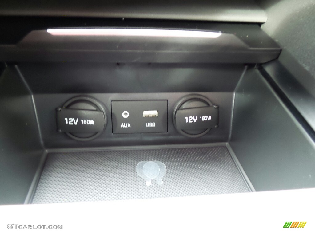 2017 Elantra Value Edition - Black / Black photo #31
