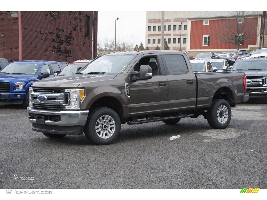 2017 F250 Super Duty XL Crew Cab 4x4 - Caribou / Medium Earth Gray photo #1