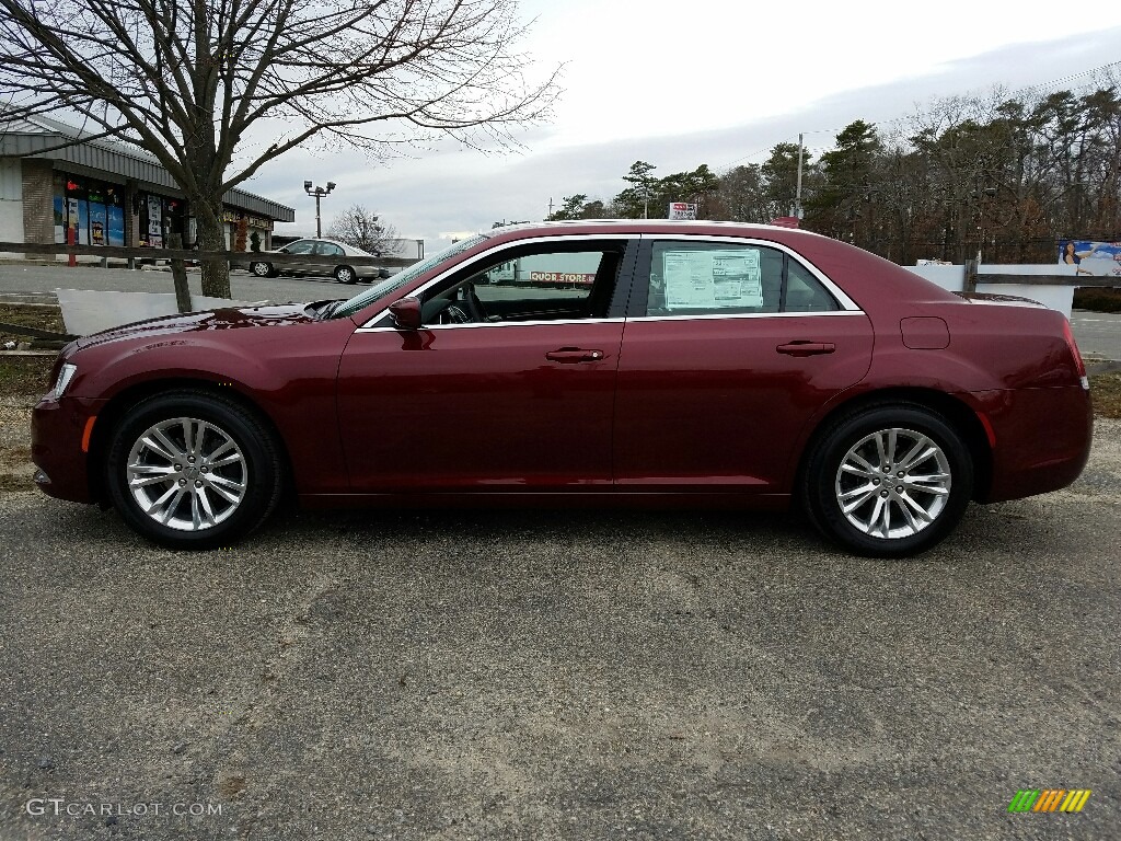 2017 300 Limited - Velvet Red / Black/Linen photo #3