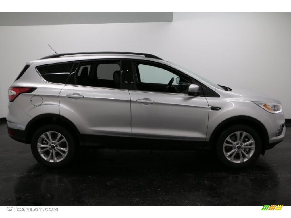 2017 Escape SE 4WD - Ingot Silver / Charcoal Black photo #1