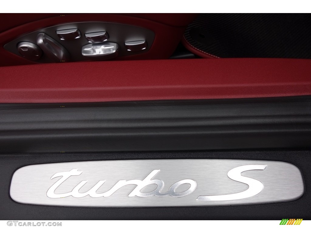 2017 Porsche 911 Turbo S Cabriolet Marks and Logos Photo #118457977