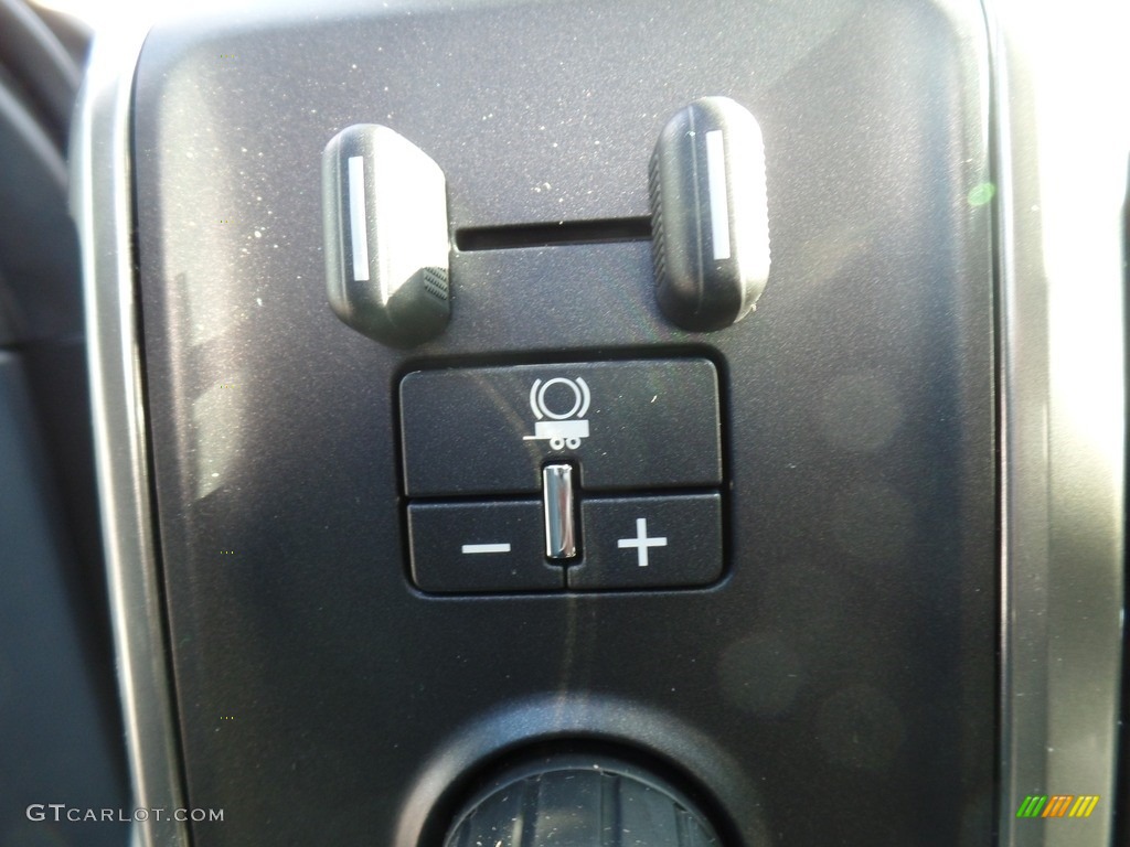 2017 Chevrolet Silverado 1500 LT Double Cab 4x4 Controls Photo #118458238