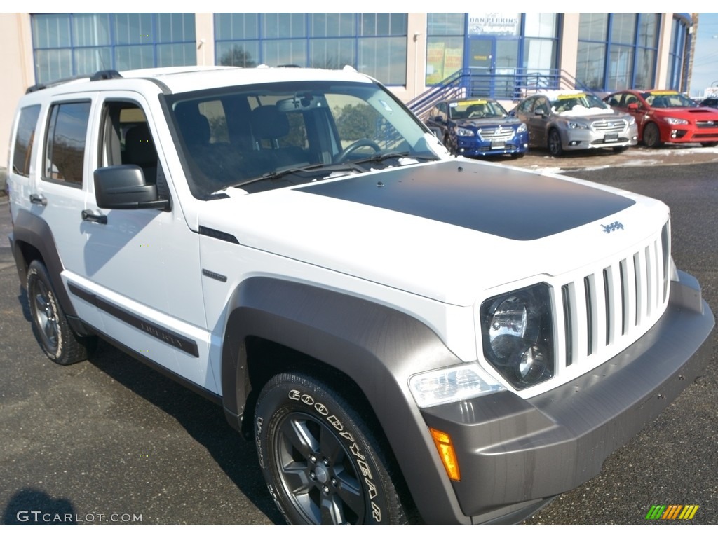 2011 Liberty Renegade 4x4 - Bright White / Dark Slate Gray photo #3