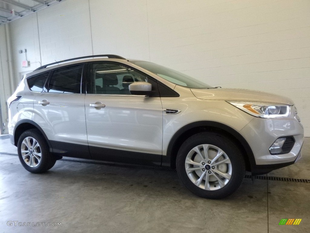 2017 Escape SE 4WD - White Gold / Charcoal Black photo #1