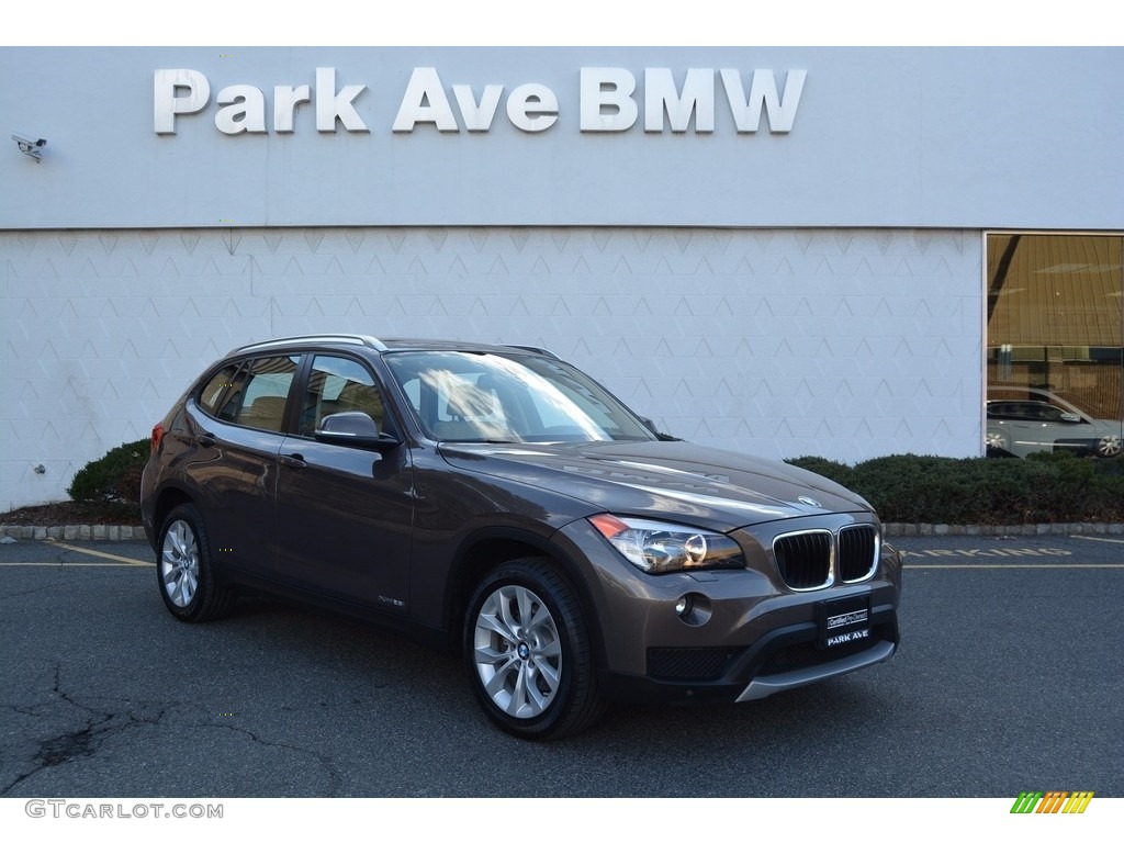 2014 X1 xDrive28i - Sparkling Bronze Metallic / Sand Beige photo #1