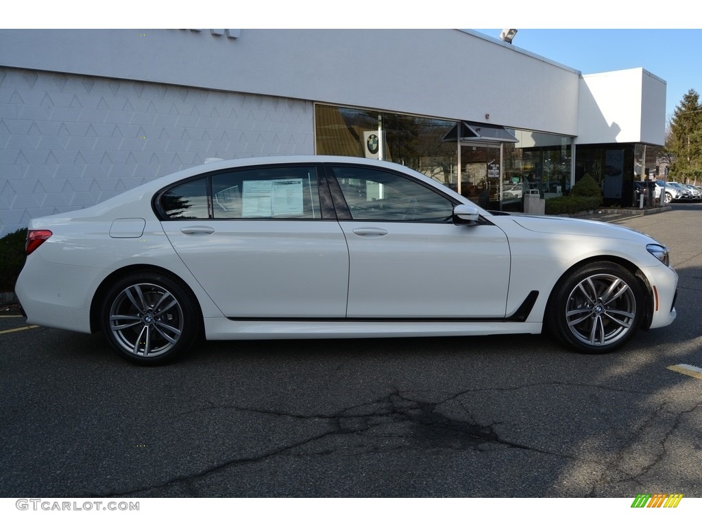 2017 7 Series 740i xDrive Sedan - Alpine White / Black photo #2