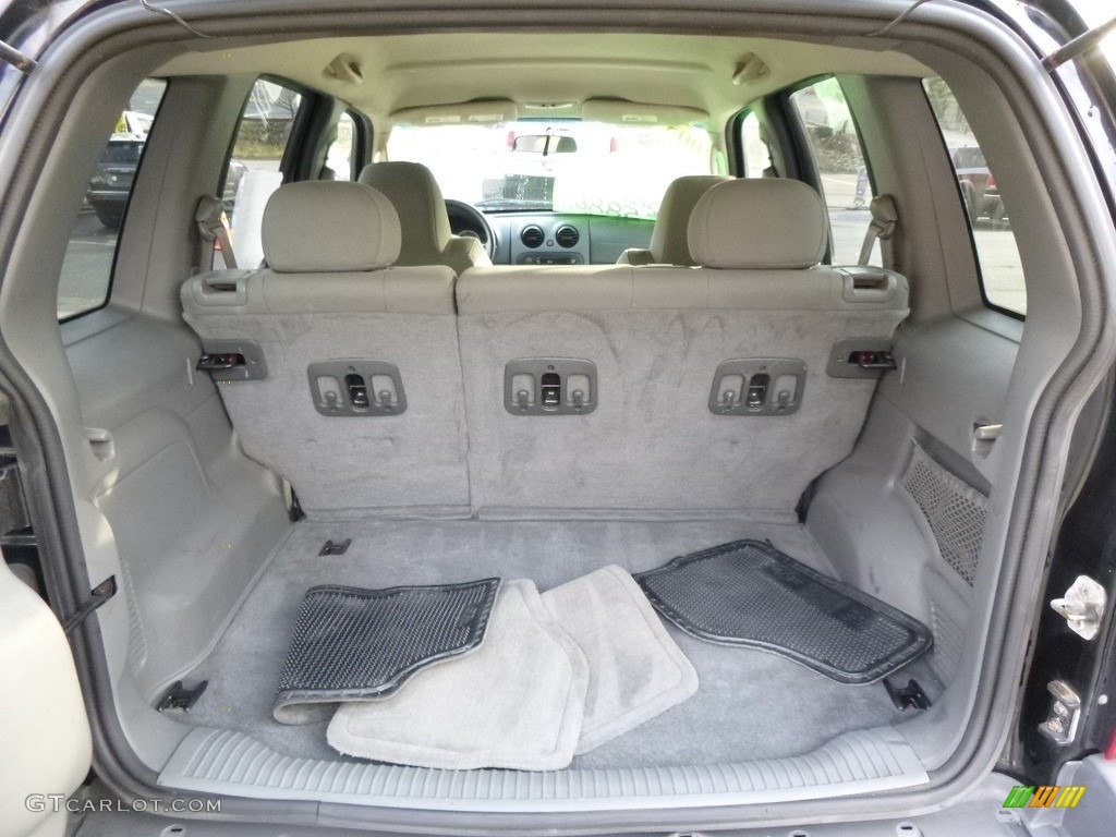 2005 Liberty Sport 4x4 - Black Clearcoat / Medium Slate Gray photo #6