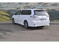 2017 Super White Toyota Sienna SE  photo #3