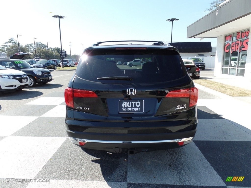 2016 Pilot Elite AWD - Crystal Black Pearl / Gray photo #4