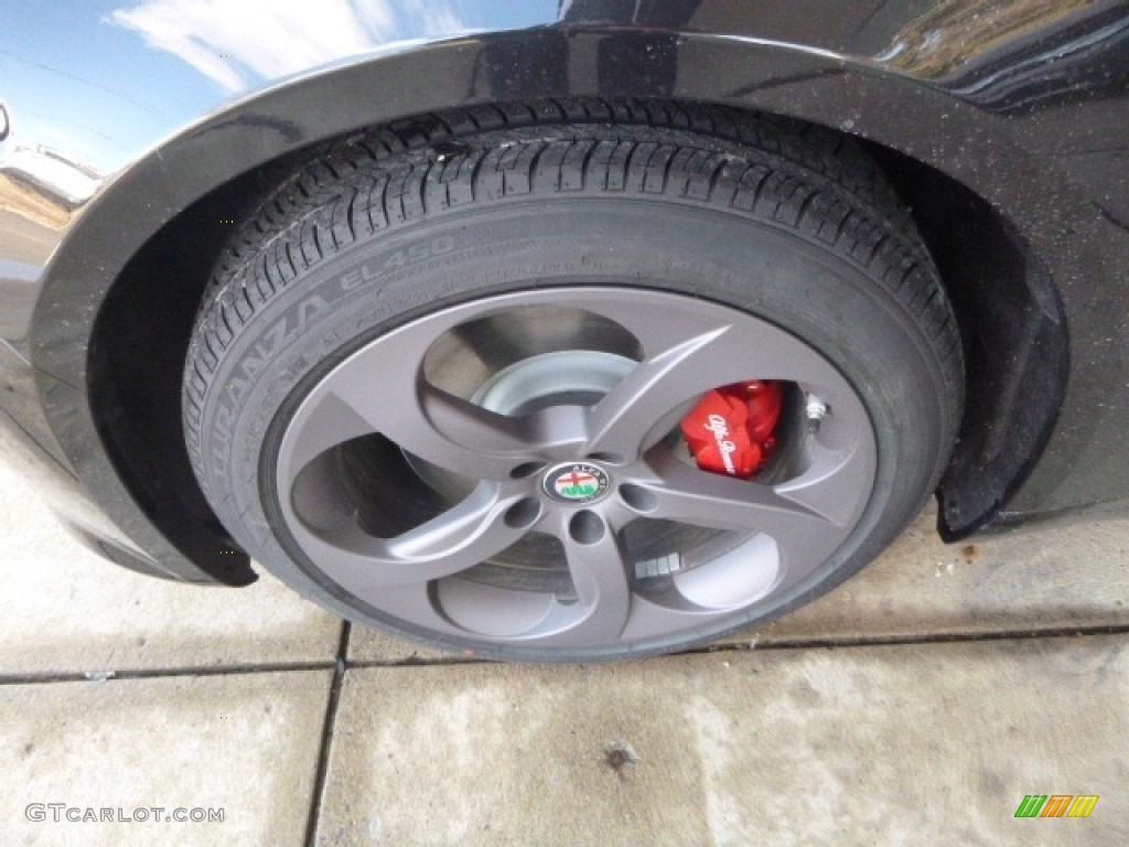 2017 Alfa Romeo Giulia AWD Wheel Photo #118471830