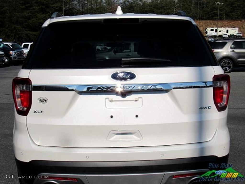 2017 Explorer XLT 4WD - White Platinum / Medium Light Camel photo #5