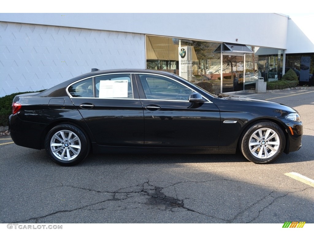 2016 5 Series 528i xDrive Sedan - Black Sapphire Metallic / Black photo #2