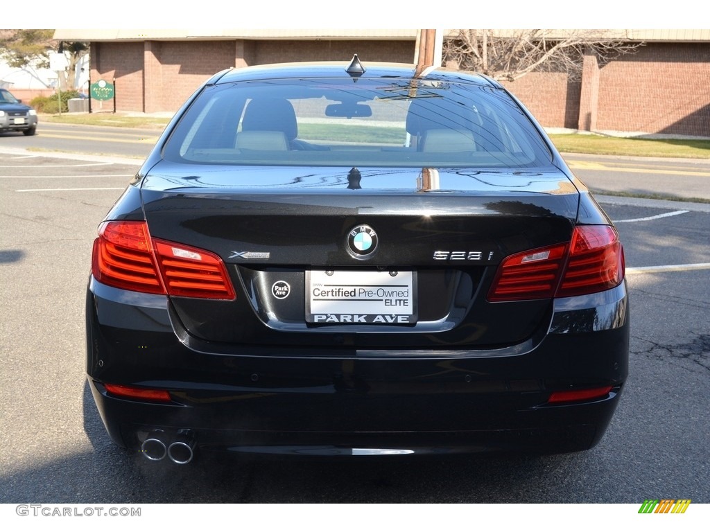 2016 5 Series 528i xDrive Sedan - Black Sapphire Metallic / Black photo #4