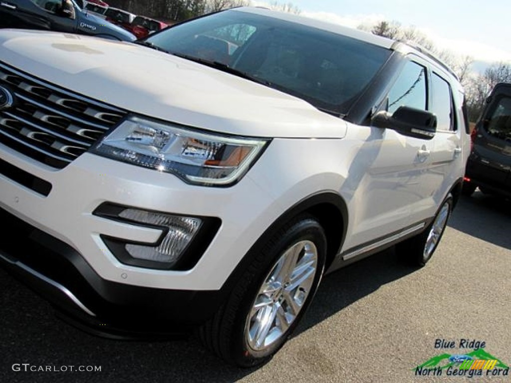 2017 Explorer XLT 4WD - White Platinum / Medium Light Camel photo #33