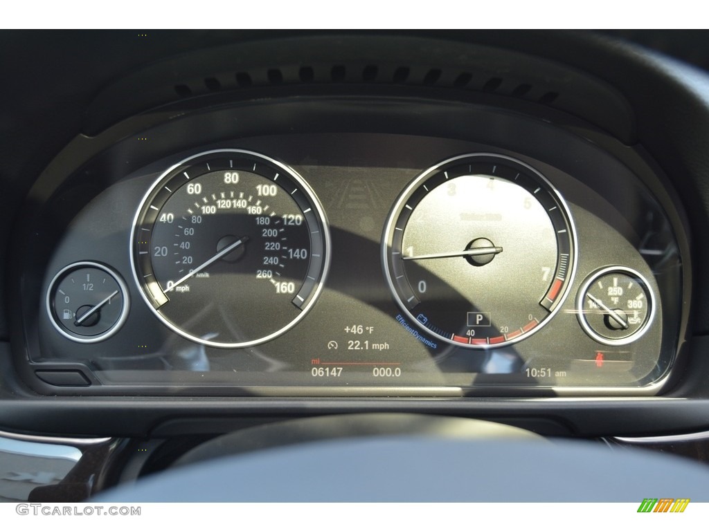 2016 BMW 5 Series 528i xDrive Sedan Gauges Photos