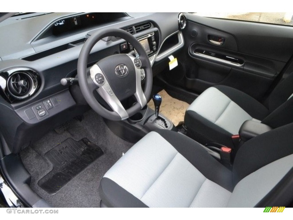 2016 Prius c Two - Black Sand Pearl / Black photo #5