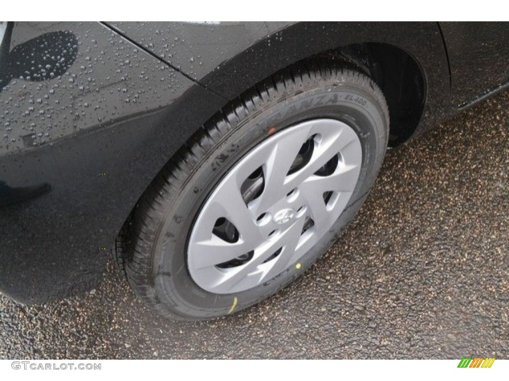 2016 Prius c Two - Black Sand Pearl / Black photo #9