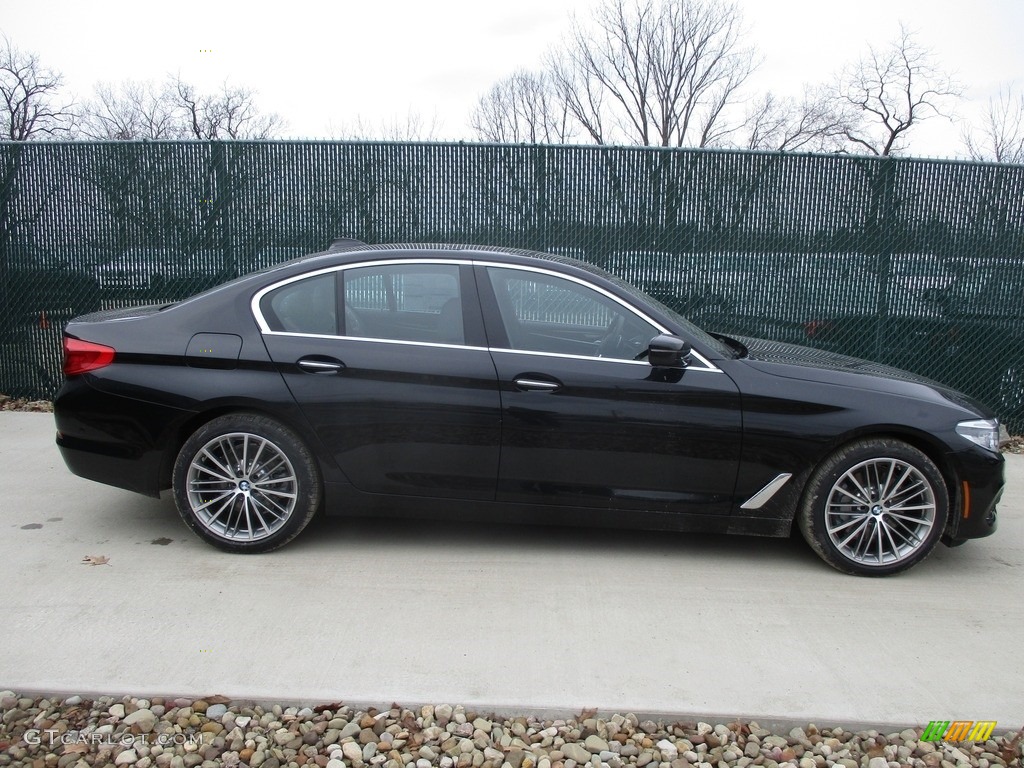 2017 5 Series 530i xDrive Sedan - Black Sapphire Metallic / Black photo #2