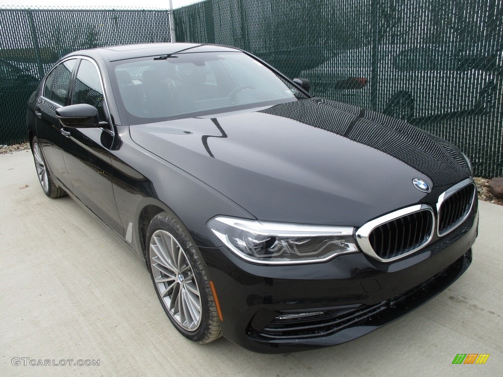 2017 5 Series 530i xDrive Sedan - Black Sapphire Metallic / Black photo #5