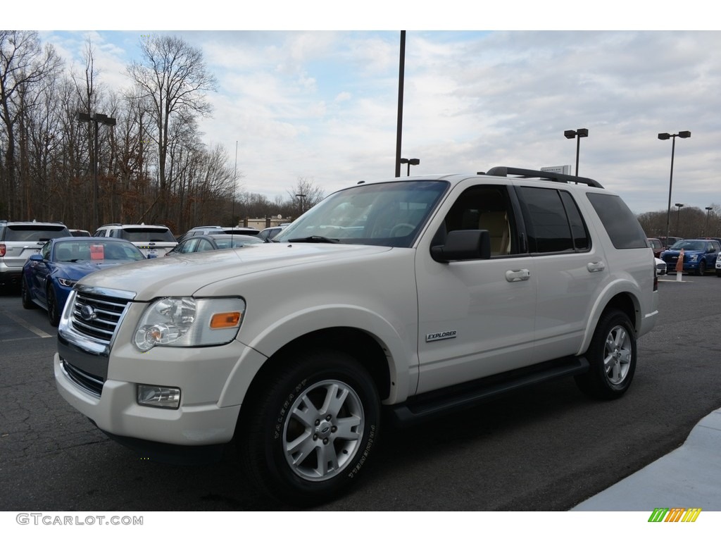2008 Explorer XLT - Oxford White / Black/Stone photo #6