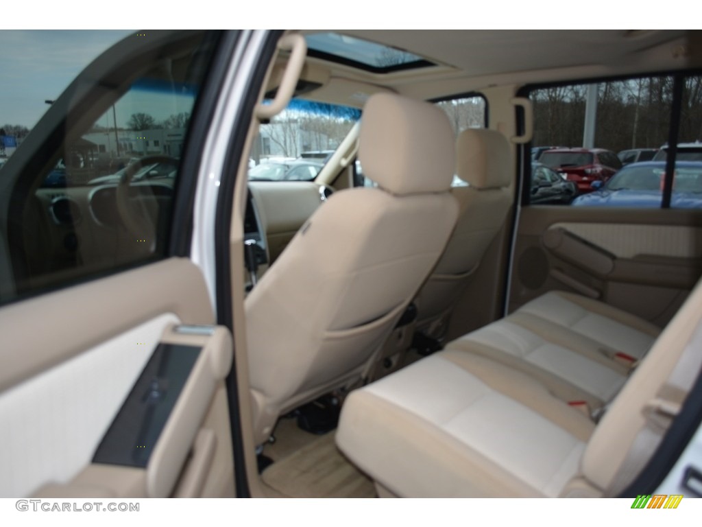 2008 Explorer XLT - Oxford White / Black/Stone photo #13