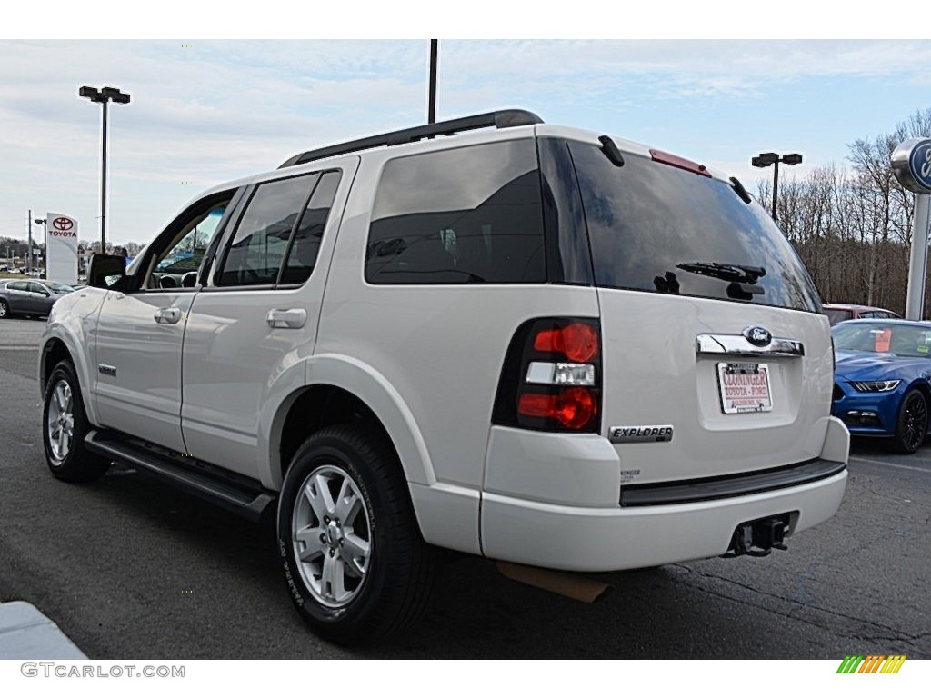 2008 Explorer XLT - Oxford White / Black/Stone photo #26