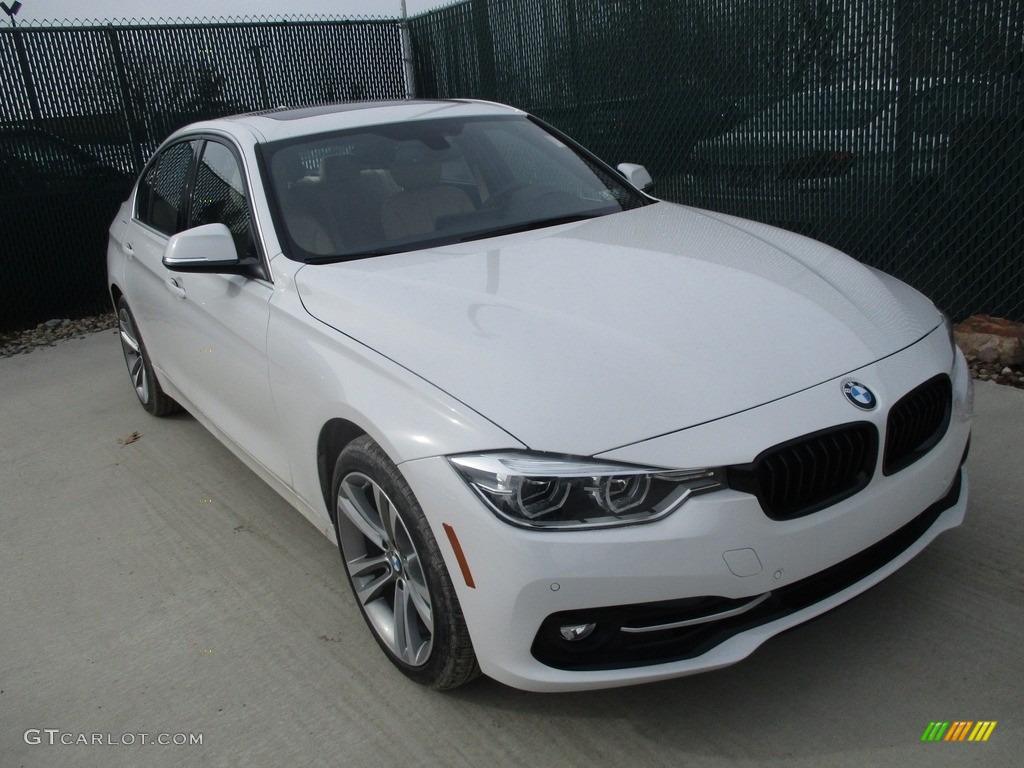 2017 3 Series 330i xDrive Sedan - Alpine White / Venetian Beige/Black photo #5