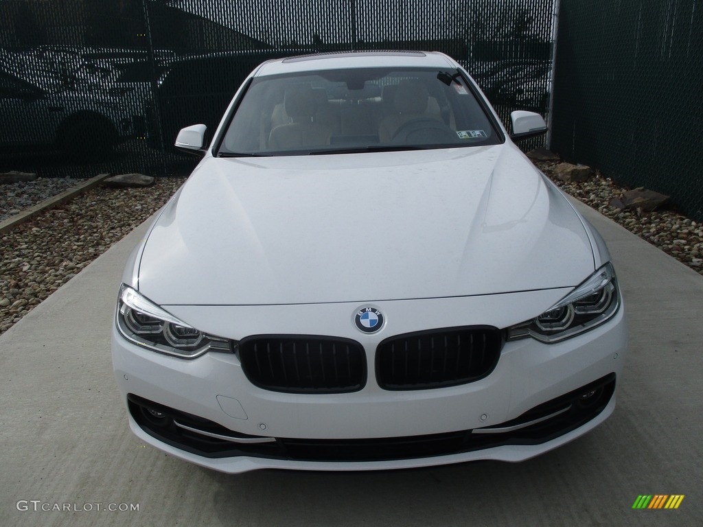 2017 3 Series 330i xDrive Sedan - Alpine White / Venetian Beige/Black photo #6