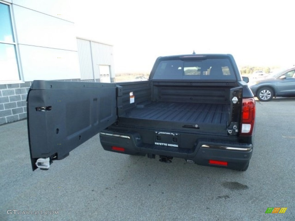 2017 Honda Ridgeline RTL-E AWD Black Edition Trunk Photo #118502001