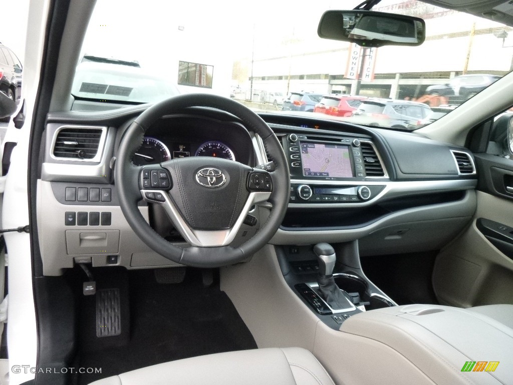 2015 Highlander XLE AWD - Blizzard Pearl White / Ash photo #7