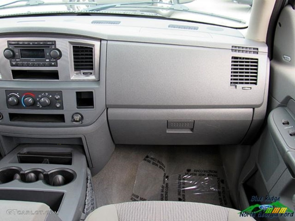 2006 Ram 1500 Sport Quad Cab 4x4 - Bright Silver Metallic / Medium Slate Gray photo #19