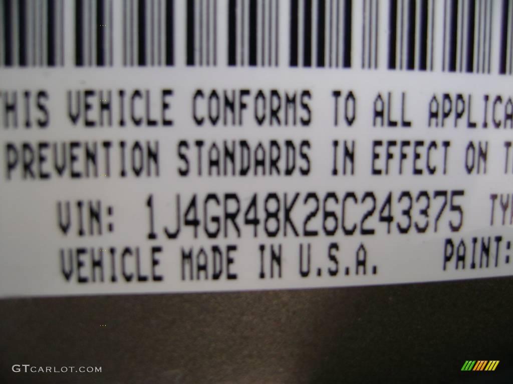 2006 Grand Cherokee Laredo 4x4 - Light Khaki Metallic / Khaki photo #16