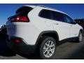 2017 Bright White Jeep Cherokee Latitude  photo #3