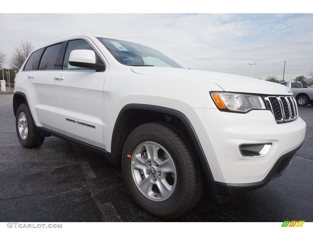 2017 Grand Cherokee Laredo - Bright White / Black photo #4