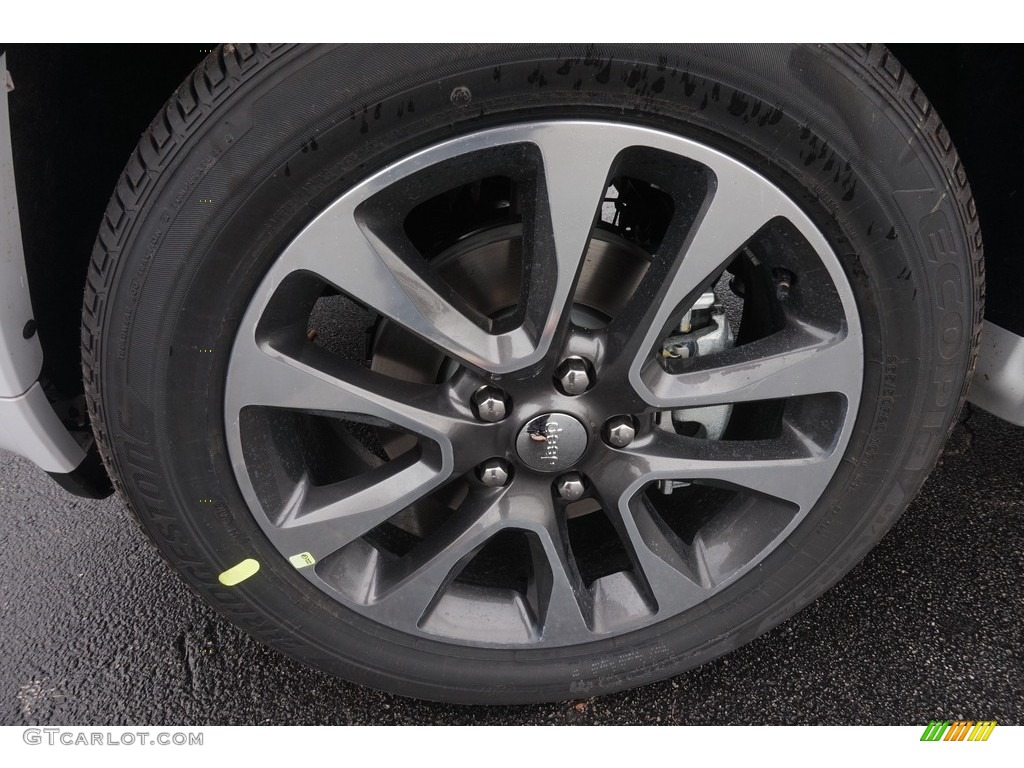 2017 Grand Cherokee Overland - Bright White / Black photo #5