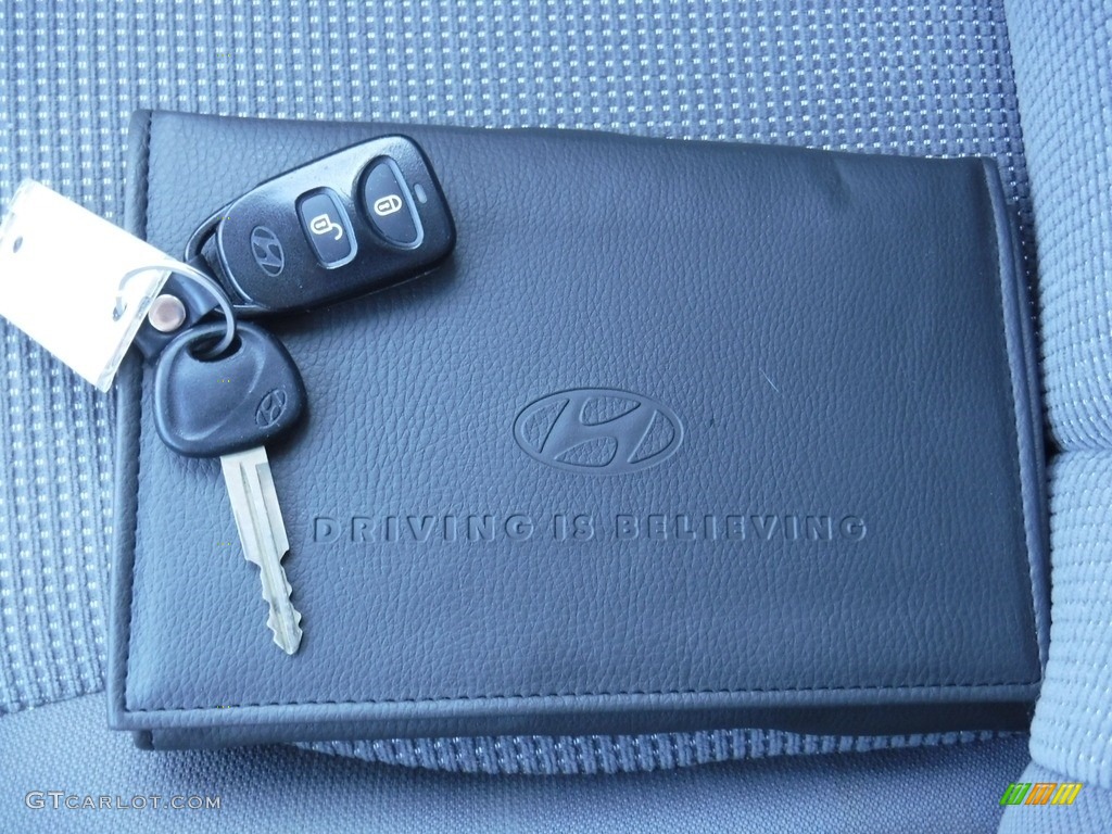 2007 Tucson GLS - Alpine Frost Blue Metallic / Gray photo #18